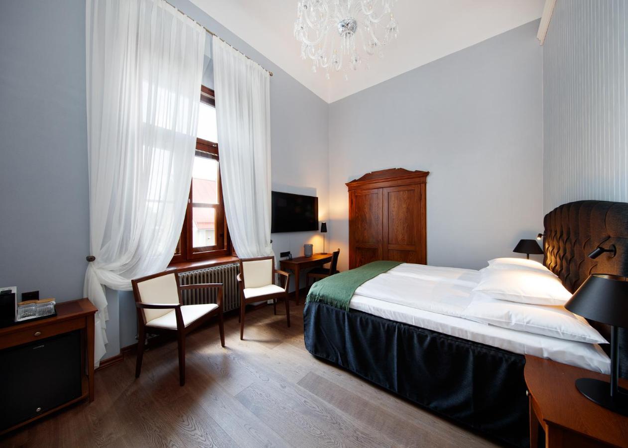 Schloss Fellin Boutique Hotel And Spa 빌얀디 외부 사진