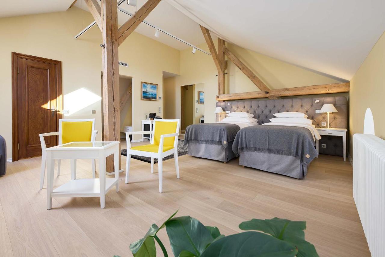 Schloss Fellin Boutique Hotel And Spa 빌얀디 외부 사진