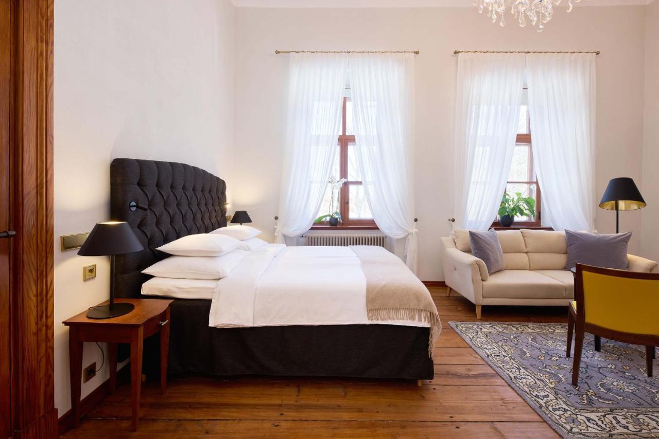 Schloss Fellin Boutique Hotel And Spa 빌얀디 외부 사진