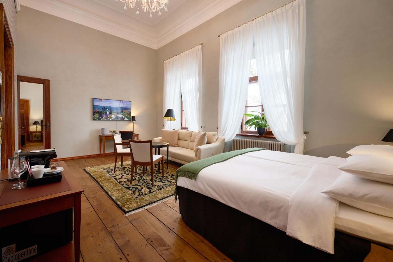 Schloss Fellin Boutique Hotel And Spa 빌얀디 외부 사진