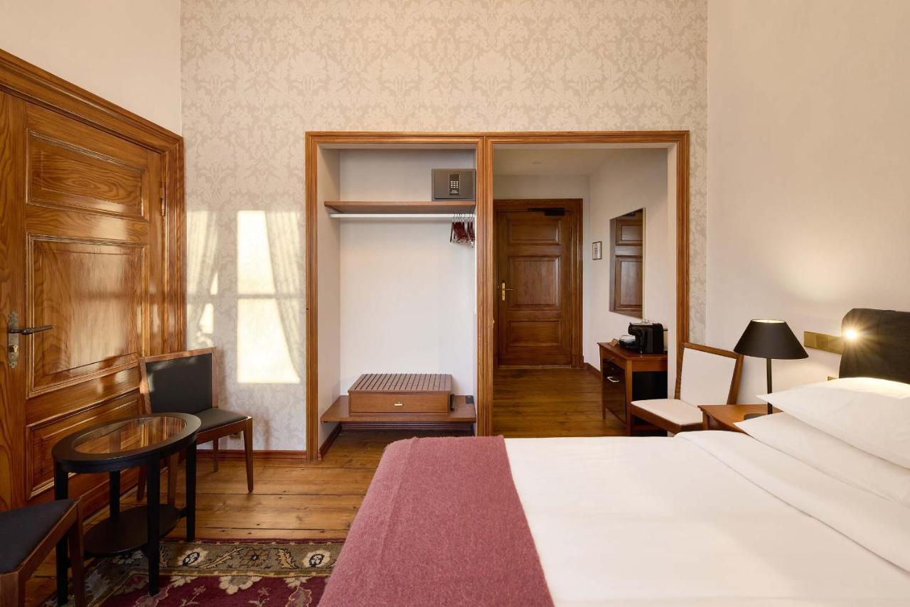 Schloss Fellin Boutique Hotel And Spa 빌얀디 외부 사진