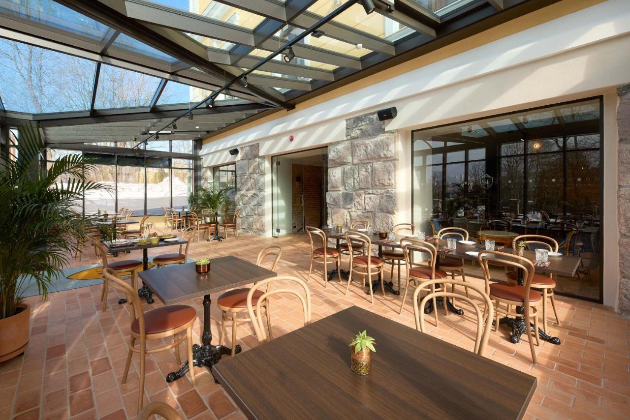 Schloss Fellin Boutique Hotel And Spa 빌얀디 외부 사진