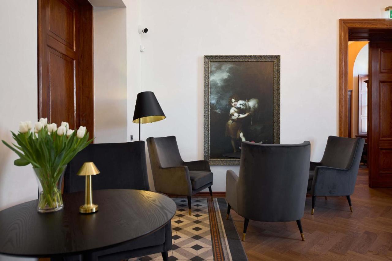 Schloss Fellin Boutique Hotel And Spa 빌얀디 외부 사진